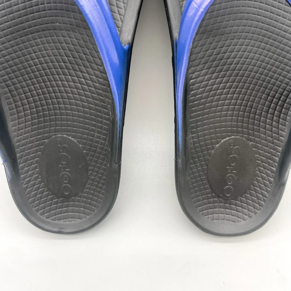 Oofos Womens 7 OOlala Recovery Shoes Thong Sandals Blue Black Yoga Beach Comfort